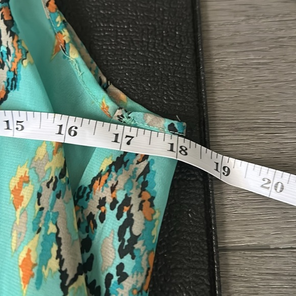 Annabelle Teal and Yellow Patterned Tank Top size small - Picture 6 of 7